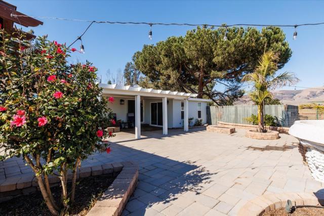 840 S Oak Glen Avenue, Nipomo CA: https://media.crmls.org/mediaz/6cf3d3eb-b270-4b8e-9e8d-3655fe84c796.jpg