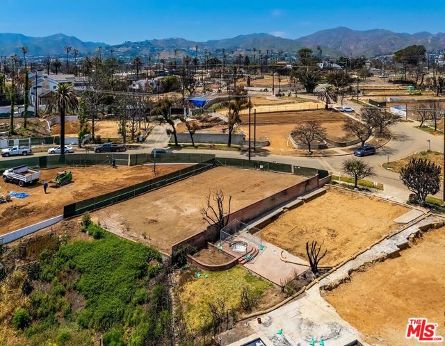 Drew Fenton | 424 Lombard Avenue Pacific Palisades CA | MLS: 7090361