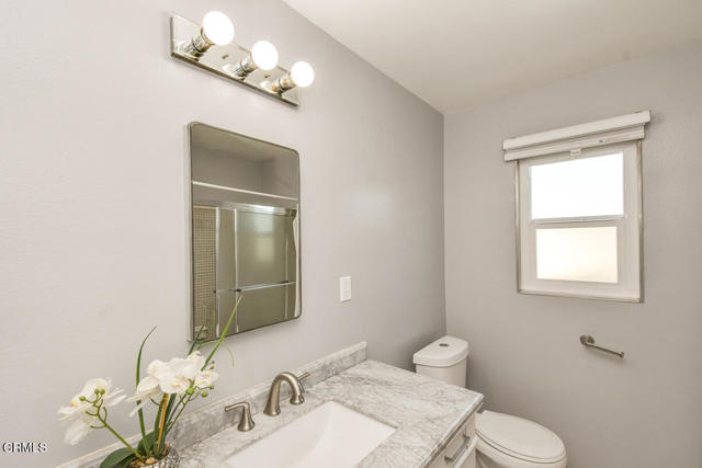 517 View Crest Drive, Montebello CA: https://media.crmls.org/mediaz/6cf47b99-36e7-4688-b64b-778674fc3369.jpg
