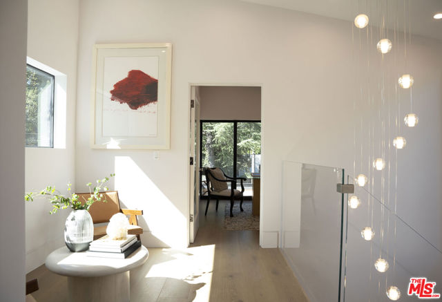 Image 37 of 44 For 3848 Vantage Avenue