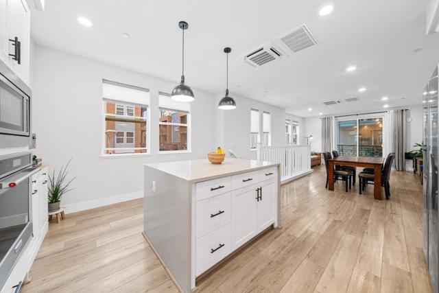 581 Yale Way, San Jose CA: https://media.crmls.org/mediaz/6cf4eaca-a983-4505-8a8c-1681e66bbc7c.jpg