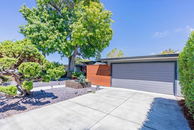 582 Morse Avenue, Sunnyvale CA: https://media.crmls.org/mediaz/6cf536c7-9c3c-4607-9ac8-7372f99e9ce2.jpg