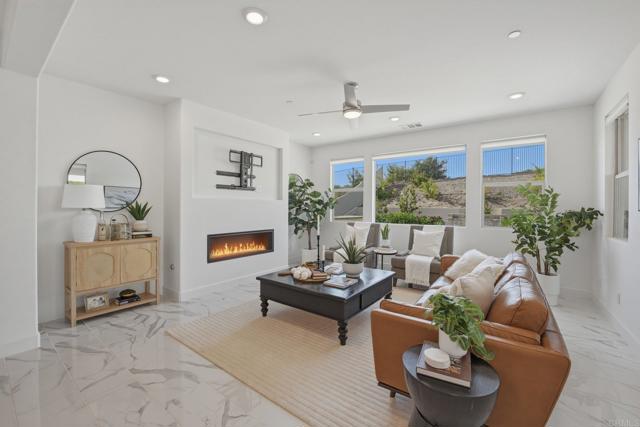 Detail Gallery Image 9 of 48 For 911 Lindbergh, San Marcos,  CA 92069 - 4 Beds | 4/1 Baths