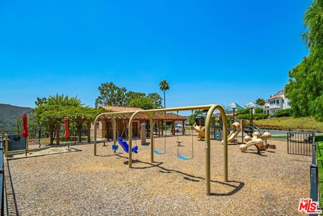 Drew Fenton | 16780 Calle De Marisa Pacific Palisades CA | MLS: 7058460