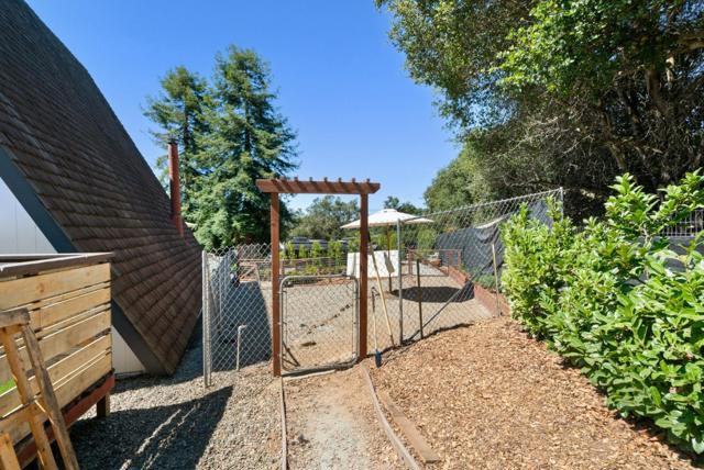19125 Marjorie Road, Salinas CA: https://media.crmls.org/mediaz/6cf9054a-c3a6-49c2-8c75-f990f507608f.jpg