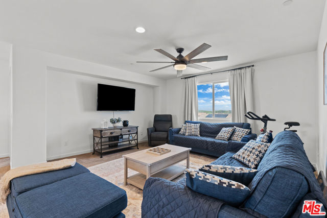14131 Versilla Drive, Beaumont CA: https://media.crmls.org/mediaz/6cfae11a-db32-4e4a-b622-c3f02b737b2d.jpg