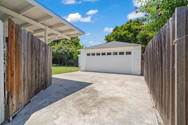 405 Bradley Avenue, San Jose CA: https://media.crmls.org/mediaz/6cfae57e-56c6-4e1c-965e-55f4f774acd0.jpg