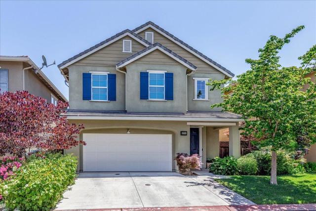 270 Robin Place, Gilroy CA: https://media.crmls.org/mediaz/6cfb5f56-565a-4d64-a6bc-b9f19a22c811.jpg