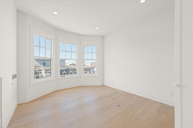 Image 11 of 19 For 3548 Pierce Street