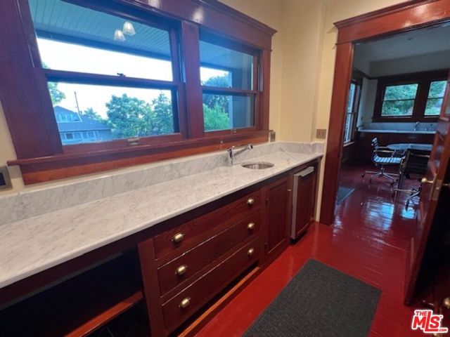 1340 Carroll Avenue, Los Angeles CA: https://media.crmls.org/mediaz/6cfc816f-d5fe-4945-867d-3791706fa138.jpg
