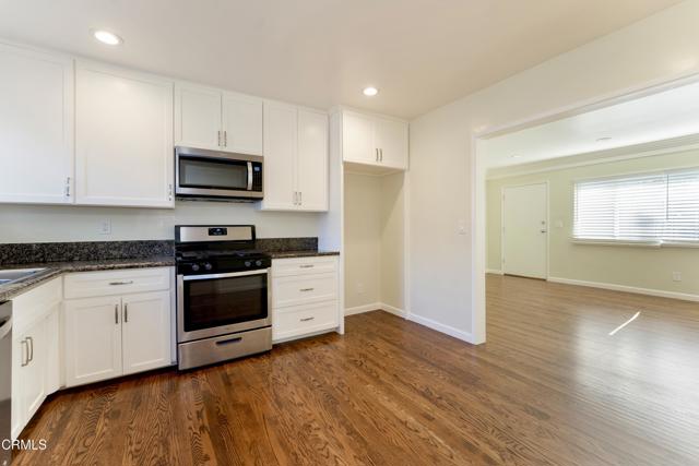 Detail Gallery Image 6 of 34 For 420 Violet Ave #C,  Monrovia,  CA 91016 - 2 Beds | 2 Baths