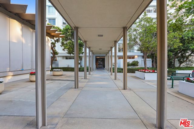 2170 Century Parkway, Los Angeles CA: https://media.crmls.org/mediaz/6cfd9a59-e92c-4baa-bb99-22bc03f2196e.jpg