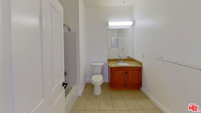 345 S Gramercy Place, Los Angeles CA: https://media.crmls.org/mediaz/6cfdaa08-763b-4f10-b22b-378b8c9bb10b.jpg