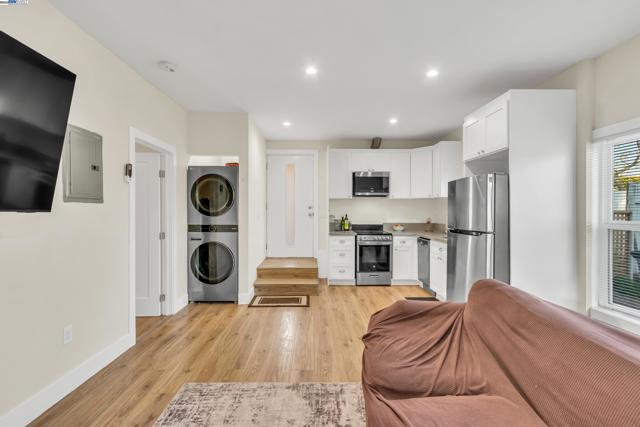 Image 42 of 60 For 207 D St Roseville