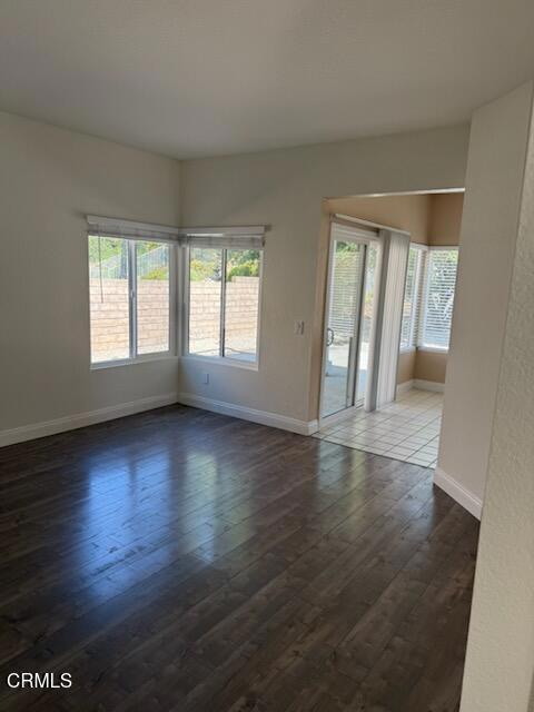 Detail Gallery Image 10 of 18 For 15437 Braun Ct, Moorpark,  CA 93021 - 4 Beds | 2/1 Baths