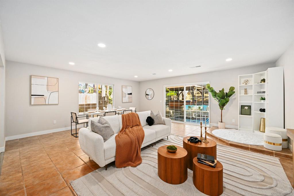 13133 Calle De Las Rosas