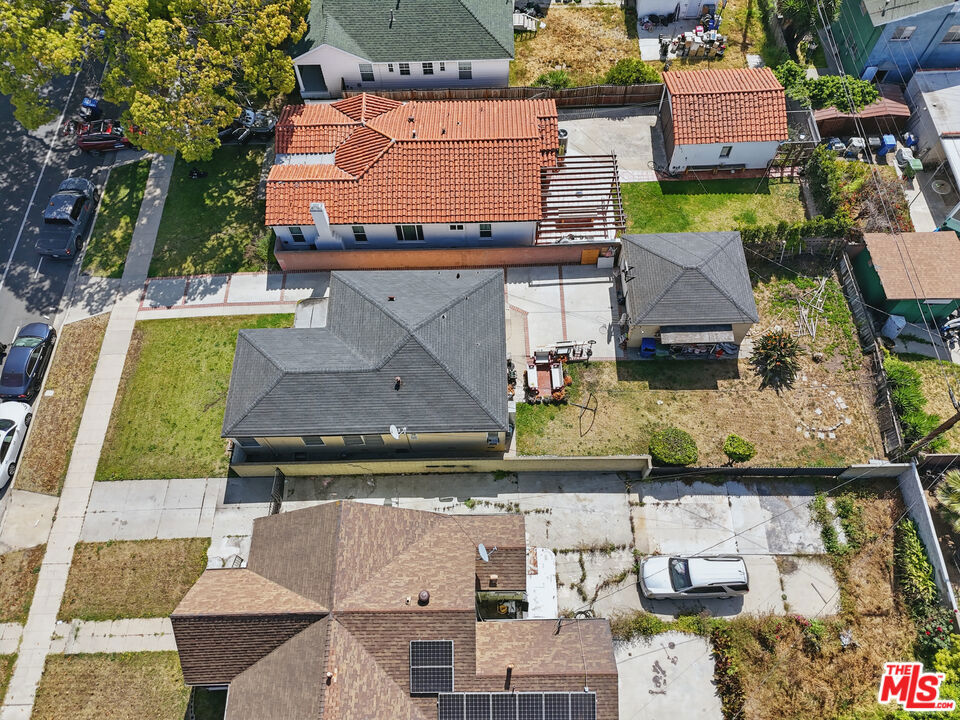 https://media.crmls.org/mediaz/6cfebf3f-4168-4917-be10-3f20f3366092.jpg?preset=X-Large