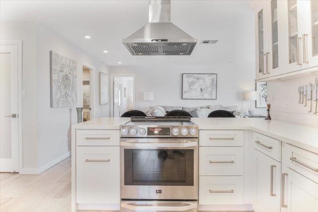 73411 Brown Rabbit Drive, Palm Desert CA: https://media.crmls.org/mediaz/6cff5a78-8da2-4769-bdd7-59d13f3fb067.jpg