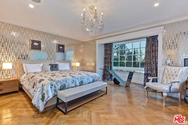 Drew Fenton | 725 N Faring Road Los Angeles CA | MLS: 7656668