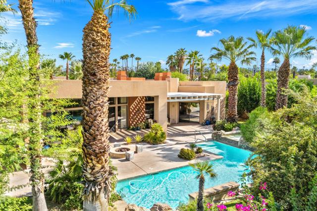 12 Boulder Lane, Rancho Mirage CA: https://media.crmls.org/mediaz/6d038f3c-41d1-4b56-8806-7f60ee83bba2.jpg