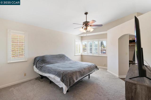 313 Willowwood Ct, Vacaville CA: https://media.crmls.org/mediaz/6d041a1d-2d48-40c6-987e-aa0fb7107401.jpg