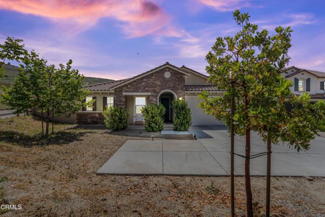 566 Purple Sage Lane, Simi Valley CA: https://media.crmls.org/mediaz/6d04fba7-d2dc-4da0-8f81-3b62414158d5.jpg