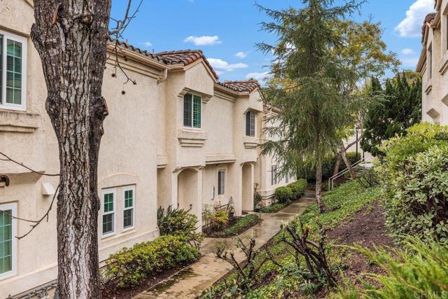 Detail Gallery Image 25 of 35 For 750 Breeze Hill Rd #110,  Vista,  CA 92081 - 2 Beds | 2/1 Baths