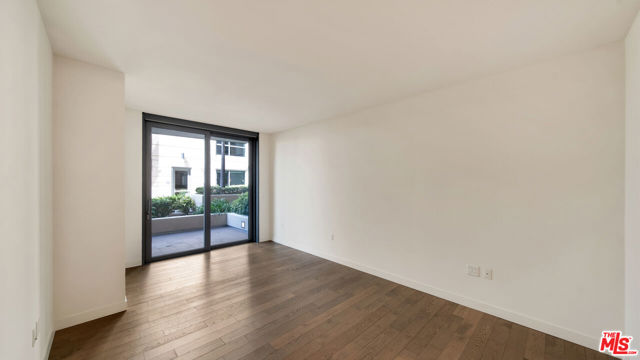 Image 27 of 60 For 1755 Ocean Avenue 303