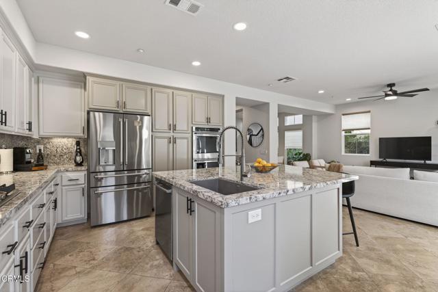 Detail Gallery Image 22 of 64 For 4320 Waterside Ln, Oxnard,  CA 93035 - 3 Beds | 2/1 Baths