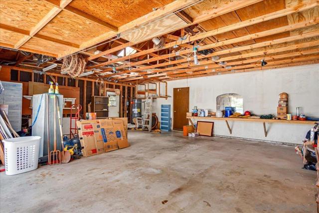 24903 Oakana Rd, Ramona CA: https://media.crmls.org/mediaz/6d074fd3-1355-405a-9fe1-7e2608f4f57d.jpg