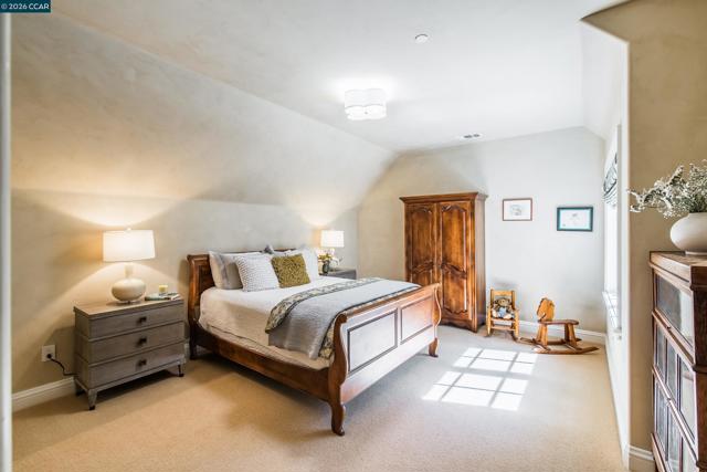 Image 37 of 61 For 53 Hidden Oaks Dr