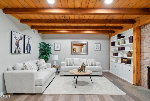 Detail Gallery Image 4 of 40 For 5123 Caroli Ln, La Canada Flintridge,  CA 91011 - 3 Beds | 2/1 Baths