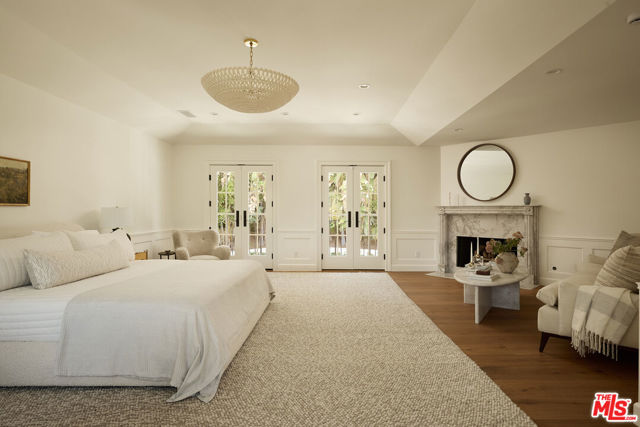 6 Bed Home for Sale in Los Angeles, California