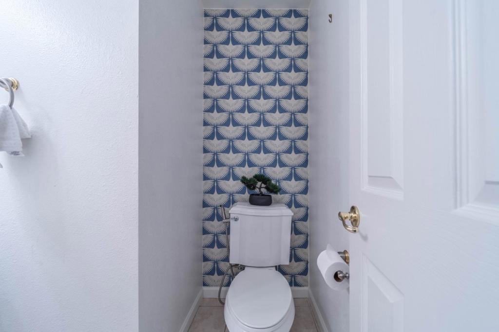 https://media.crmls.org/mediaz/6d0937b7-5281-4dad-af43-cc66f7eb7ada.jpg?preset=X-Large