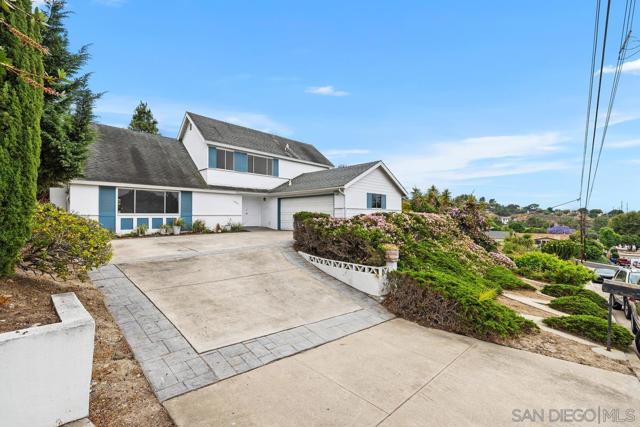 10021 Sierra Bonita, Spring Valley CA: https://media.crmls.org/mediaz/6d0a6fe3-bfe4-4b3a-b991-62b4e6fdea4b.jpg