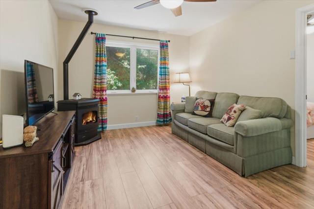 14780 Highway 9, Boulder Creek CA: https://media.crmls.org/mediaz/6d0a7770-313a-4127-bd99-3fa51b361b8a.jpg