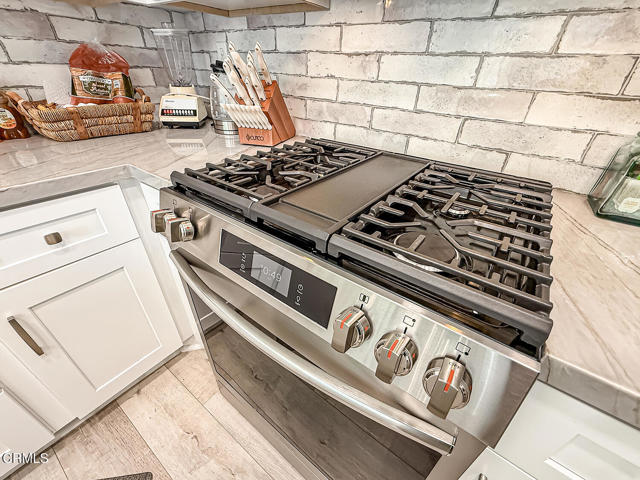 5965 Paseo Encantada, Camarillo CA: https://media.crmls.org/mediaz/6d0abca7-764f-46e2-ada3-85d55e7f9fb2.jpg