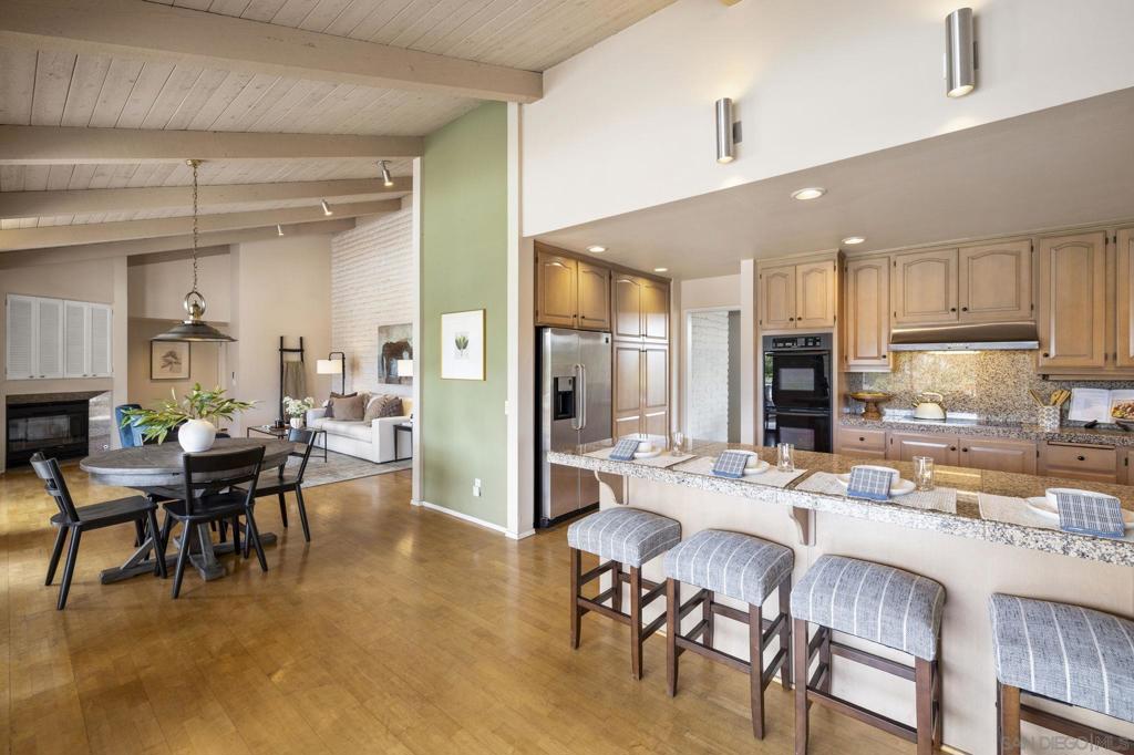 2357 Royal Crest - photo 13