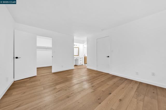 205 Castle Hill Ranch Rd, Walnut Creek CA: https://media.crmls.org/mediaz/6d0bbacd-c1f7-42b5-95dc-c8a31108b3a2.jpg