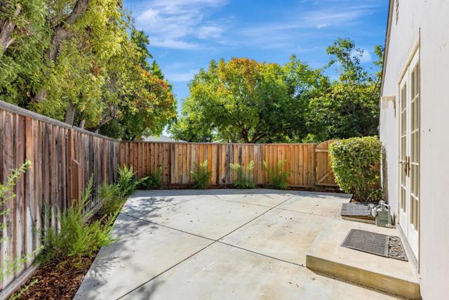 Image 36 of 37 For 1759 Heatherdale Avenue