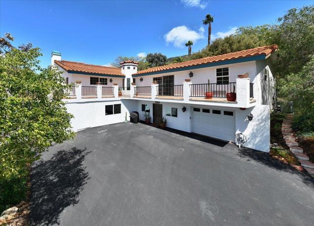 26036 38 Kaywood Terrace, Escondido CA: https://media.crmls.org/mediaz/6d0c47d3-e798-436b-8aca-7f3179eebc93.jpg