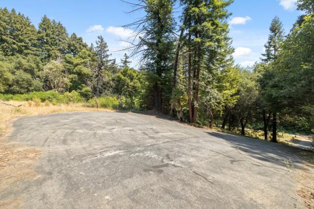 201 Hill House Road, Boulder Creek CA: https://media.crmls.org/mediaz/6d0d3c4c-3478-4cd5-9361-4ed420fa012b.jpg