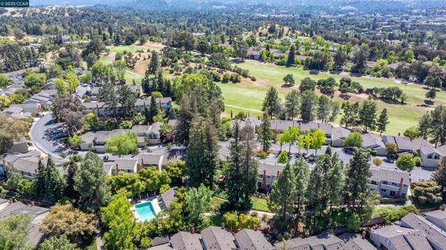 1513 Siskiyou Dr, Walnut Creek CA: https://media.crmls.org/mediaz/6d0dbe27-2cbe-4adb-ae44-dffba9ed444a.jpg