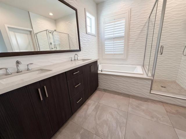 Detail Gallery Image 32 of 36 For 951 Camino Aldea, Chula Vista,  CA 91913 - 4 Beds | 3 Baths