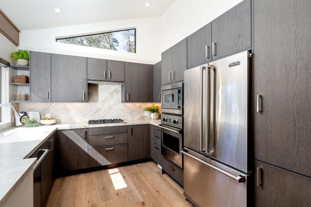 0 San Carlos 4 NE of Third, Carmel CA: https://media.crmls.org/mediaz/6d0e6e0e-d7af-4acd-8bd0-669e85940fa1.jpg
