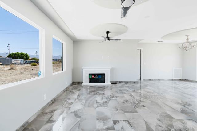 72420 Windlass Drive, Mecca CA: https://media.crmls.org/mediaz/6d0e9a1d-591d-4f79-8df5-8beca201cd53.jpg