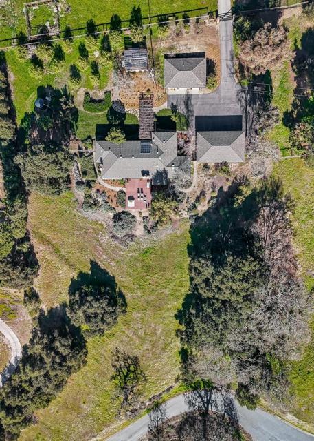 17755 Corral Del Cielo Road,  CA: https://media.crmls.org/mediaz/6d0ec321-e78d-41c5-a4cf-988750eee667.jpg