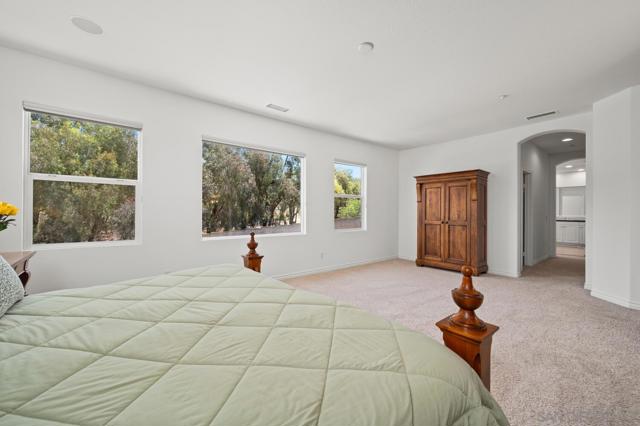 1272 Chateau Montelena, Bonsall CA: https://media.crmls.org/mediaz/6d0f1785-6508-40ee-9076-fe34fe873f34.jpg