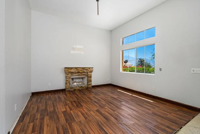 11800 Ambrosio Drive, Desert Hot Springs CA: https://media.crmls.org/mediaz/6d0f8e73-8bf4-4948-bf52-e1e8d448cb0b.jpg