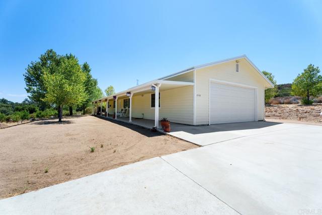 Detail Gallery Image 3 of 37 For 2142 Buckman Springs Rd, Campo,  CA 91906 - 3 Beds | 2 Baths